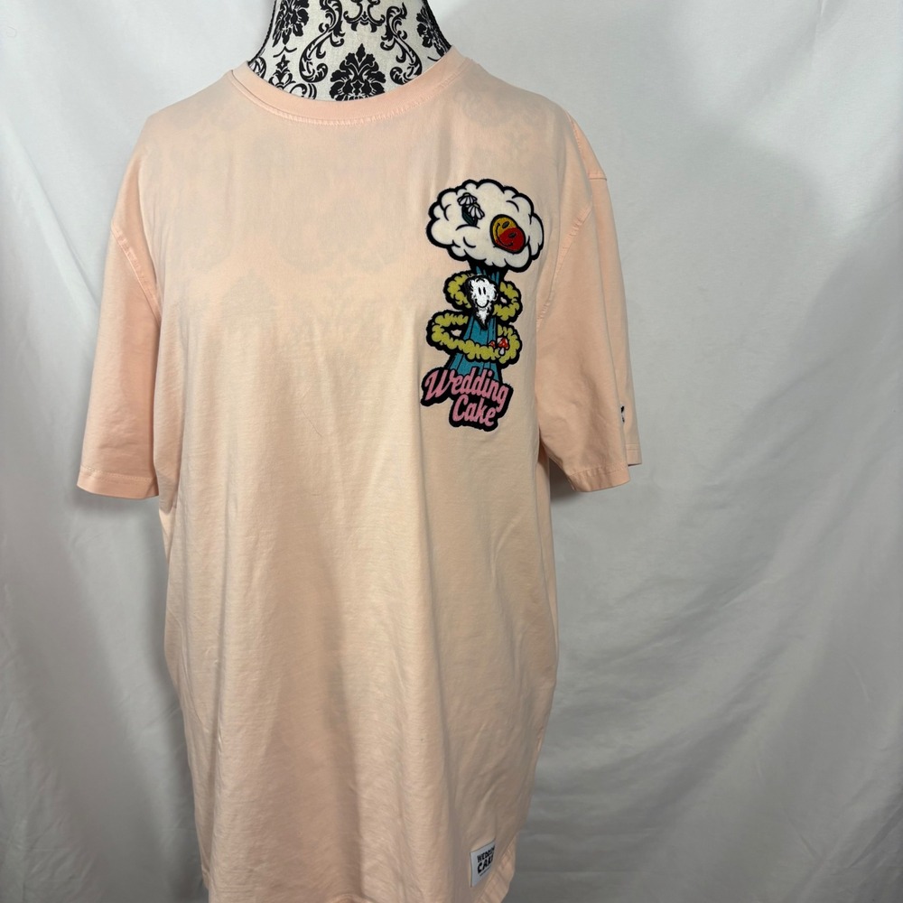 Wedding Cake Skull Graphic T-Shirt XL Peach Pink Graphic Tee
